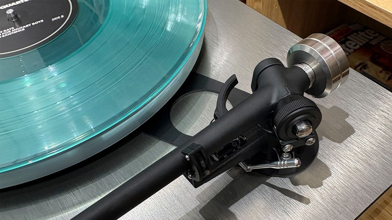 Rega Planar 6 RS Edition turntable