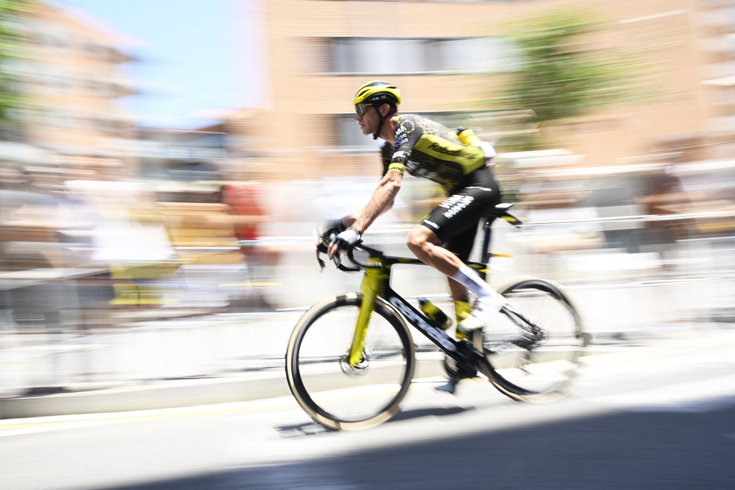 Pád v 3. etapě Tour de France 2026 zasáhl Vismu v nejhorší možný moment