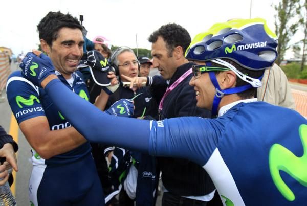 Francisco Ventoso (Movistar Team) and his teammates