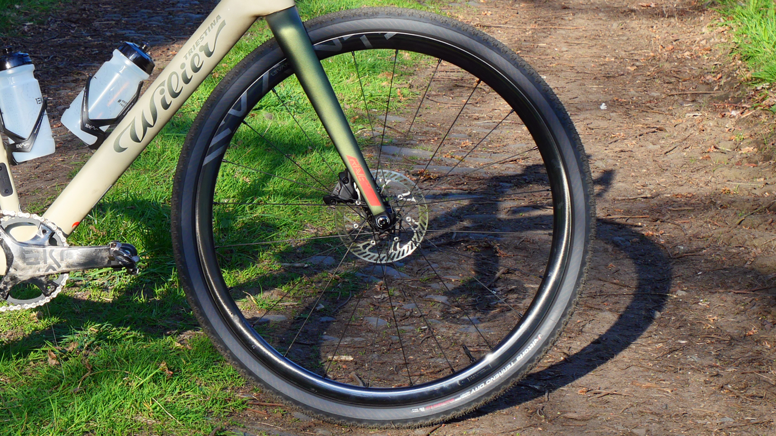 Campagnolo Levante gravel rim shiney C-LUX finish