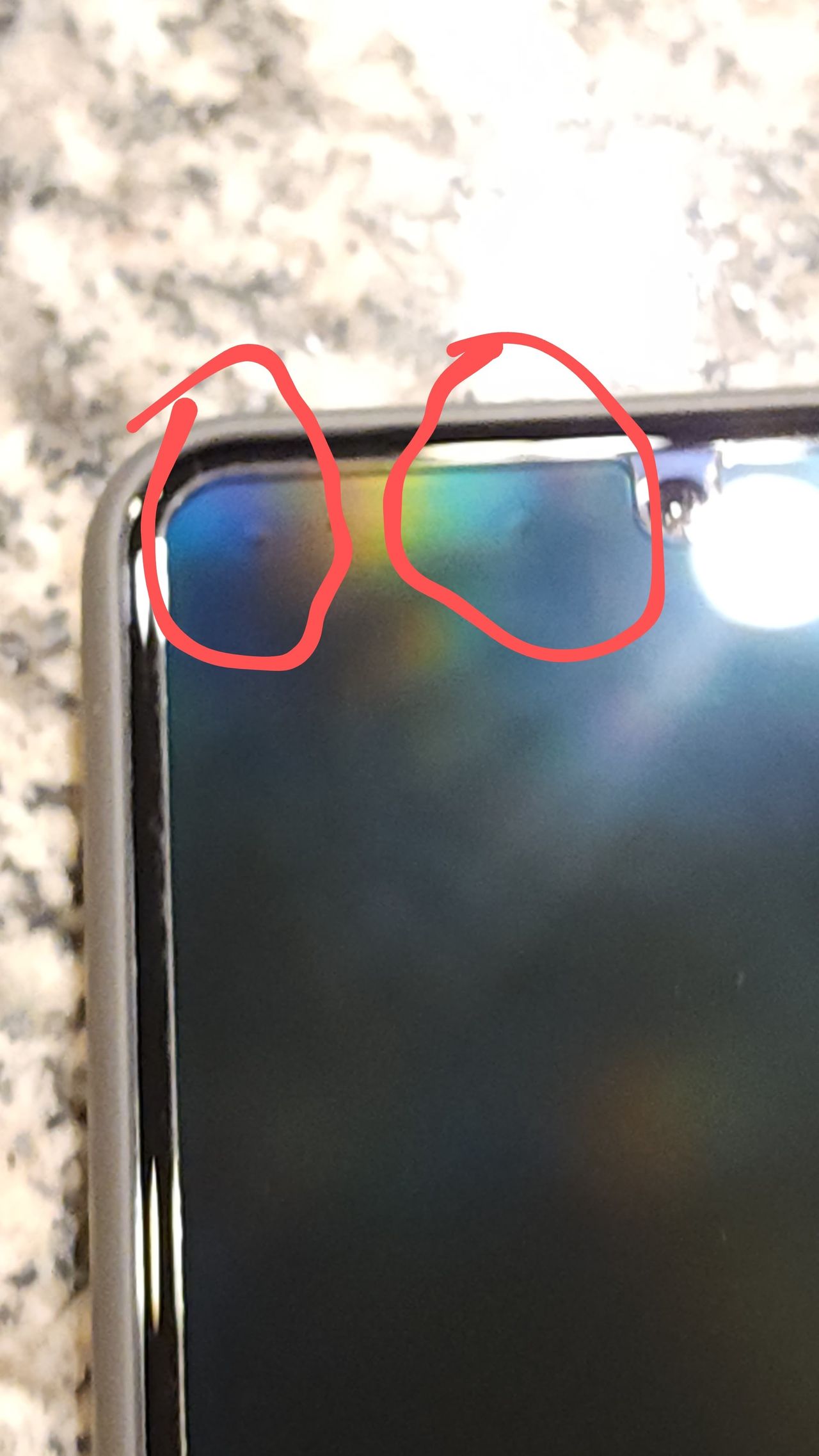 Pixel 8 screen bumps