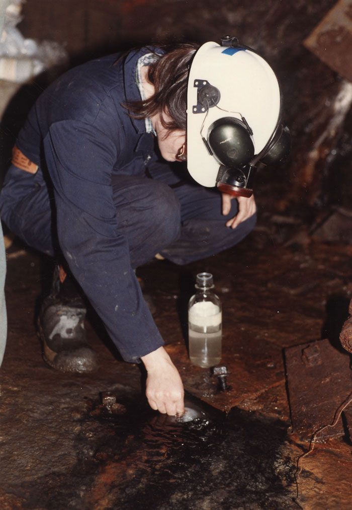 Sampling water in a deep mine