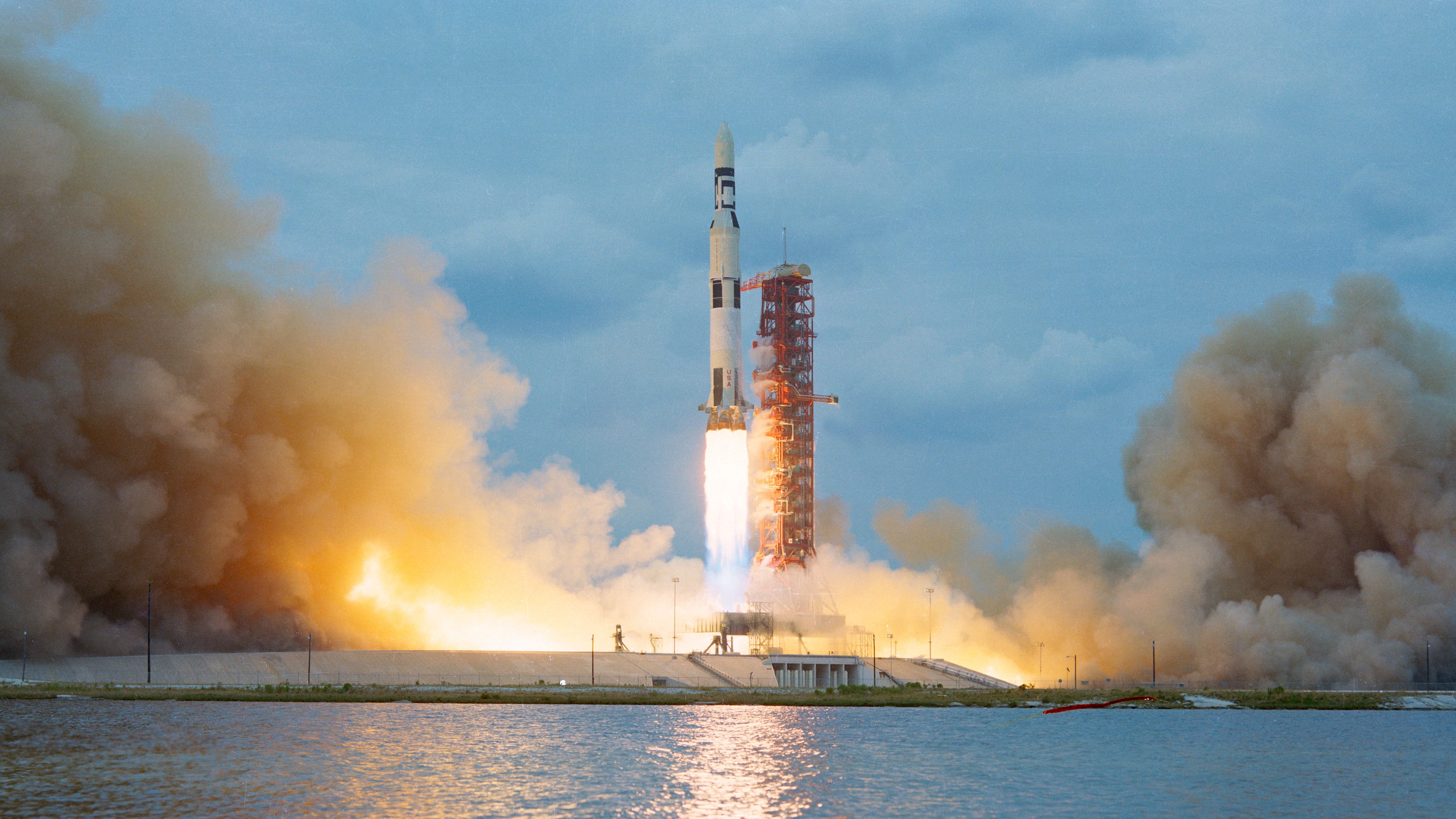 Saturn V: The mighty U.S. moon rocket
