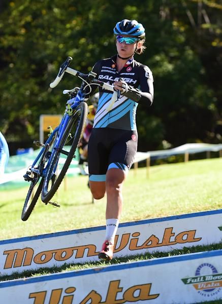 Caroline Mani (Raleigh Clement) came from behind to sweep the weekend