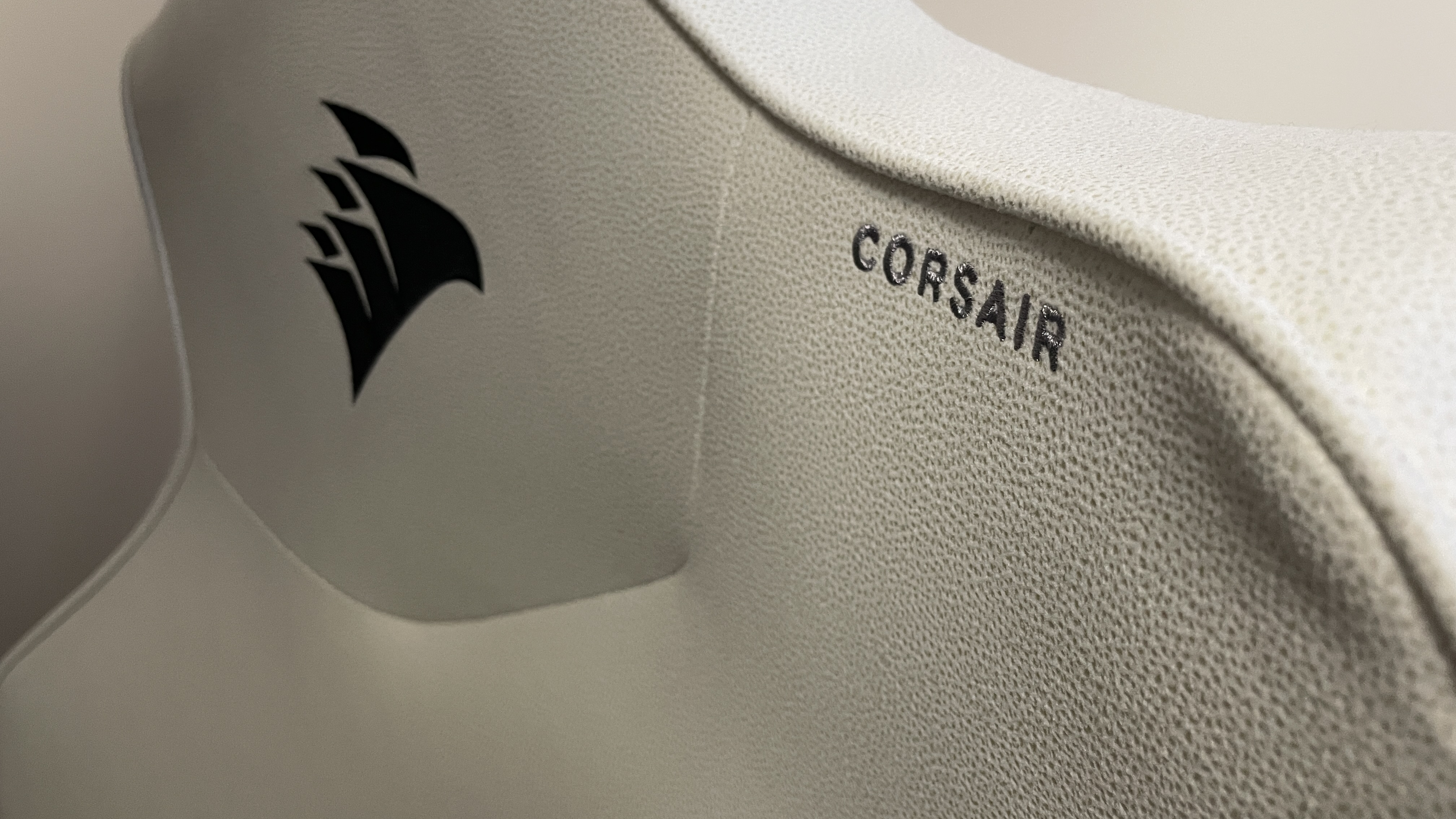 Revisión de la silla para juegos Corsair TC500 Luxe