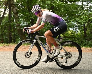 Irish National Championships: Lara Gillespie wins third national road title from breakaway in miserable conditions