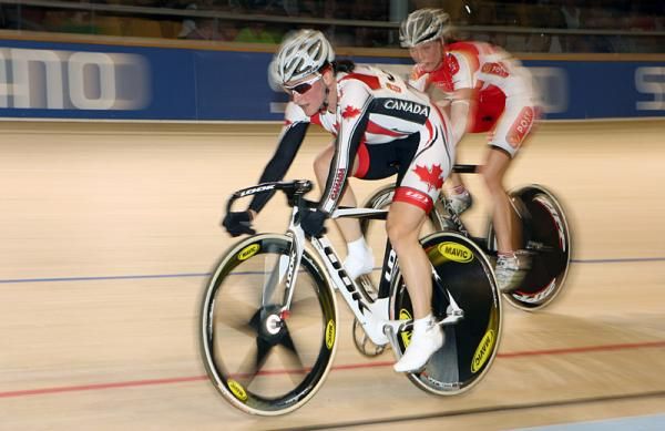 Tara Whitten (Canada) on her way to winning the women's points race.