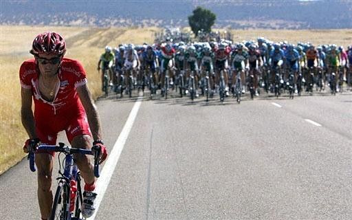 Spain's Raul Garcia of team Relax-gam leads the pack during the fourth stage of the Tour of Spain between Almendranejo and Caceres, 29 August 2006. Germany's Erik Zabel won the stage ahead of Norway's Thor Hushovd and France's Nazon taking third place