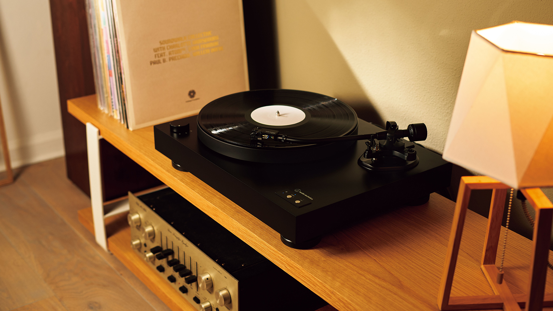 Audio-Technica AT-LP8X turntable