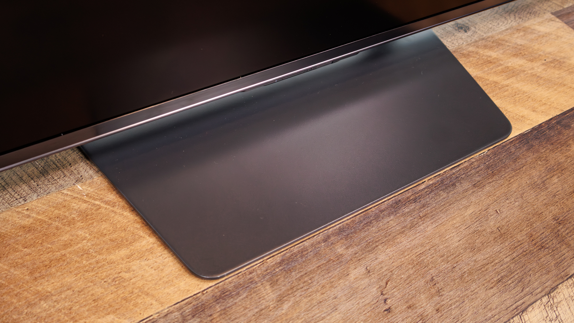 The foot of a Hisense U7SG ULED Mini-LED Google TV