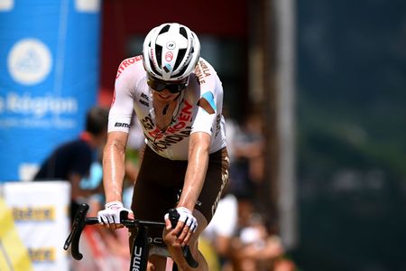 Ben O'Connor completes the final stage of the 2023 Criterium du Dauphiné in third place overall