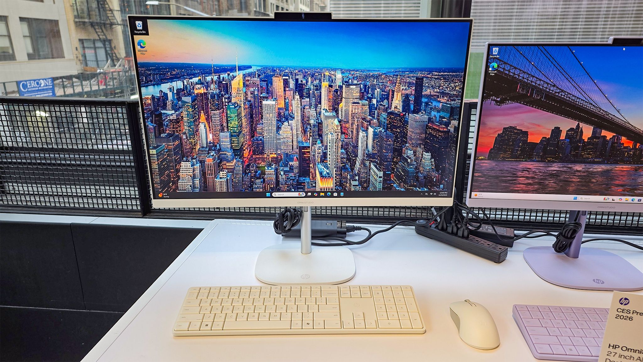 HP reveals OmniStudio X 27, the first AIO with a NEO:LED screen