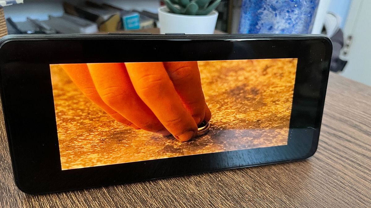 ZTE Axon 30