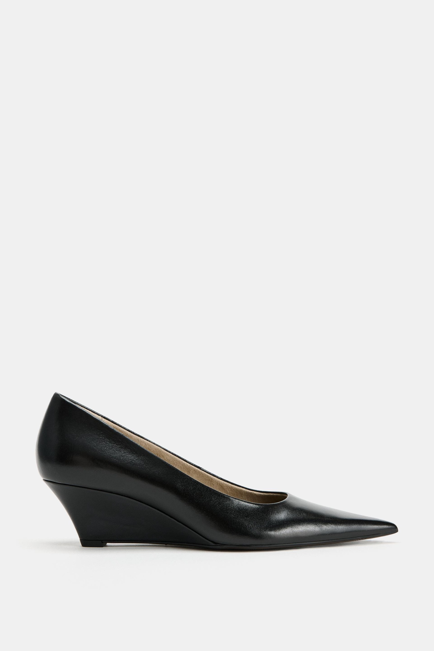 Leather Wedge Shoes - Black - 5