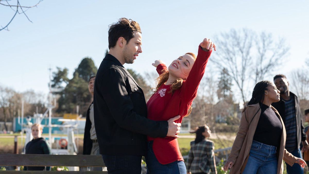 Roku saves Zoey&#039;s Extraordinary Playlist with Skylar Astin and Jane Levy