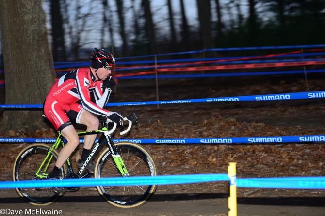 Shawn Milne (Cyclocrossworld.com) in a section of course with a lot of turns.