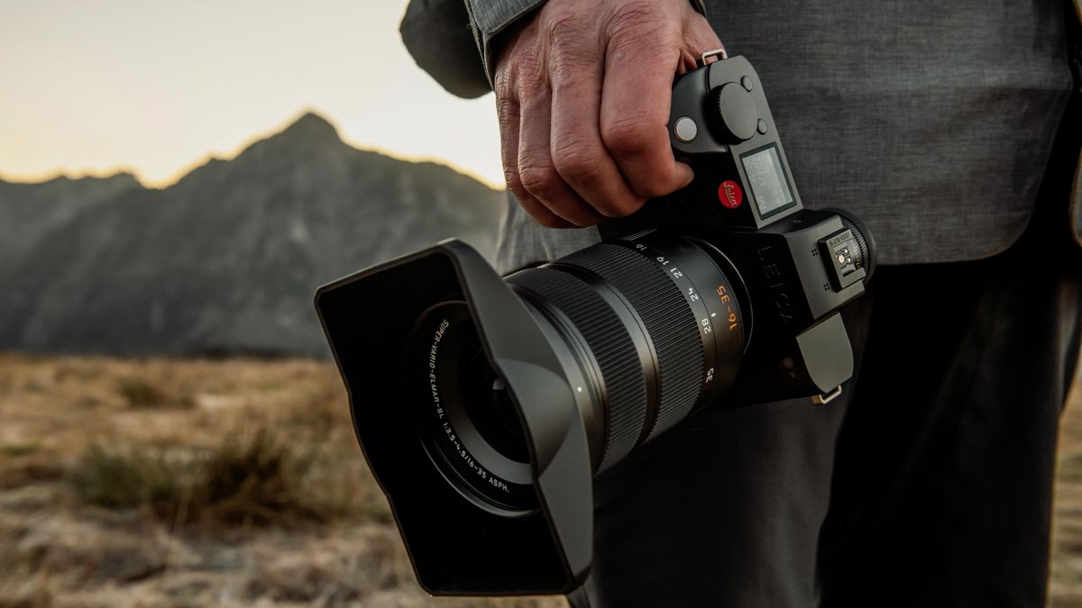 Leica SL2-S is a &#039;Leica for videographers&#039; – and also boasts 25fps burst shooting