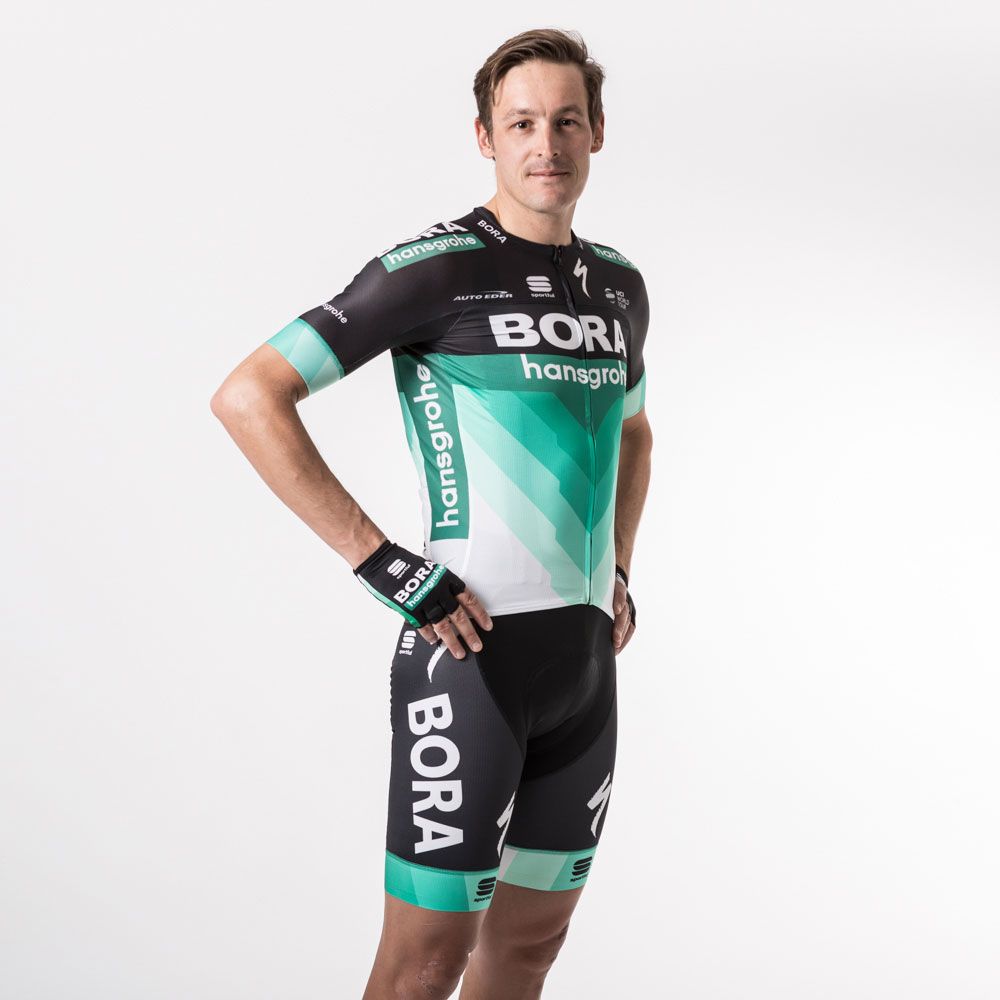 Marcus Burghardt models the Bora-Hansgrohe 2018 kit