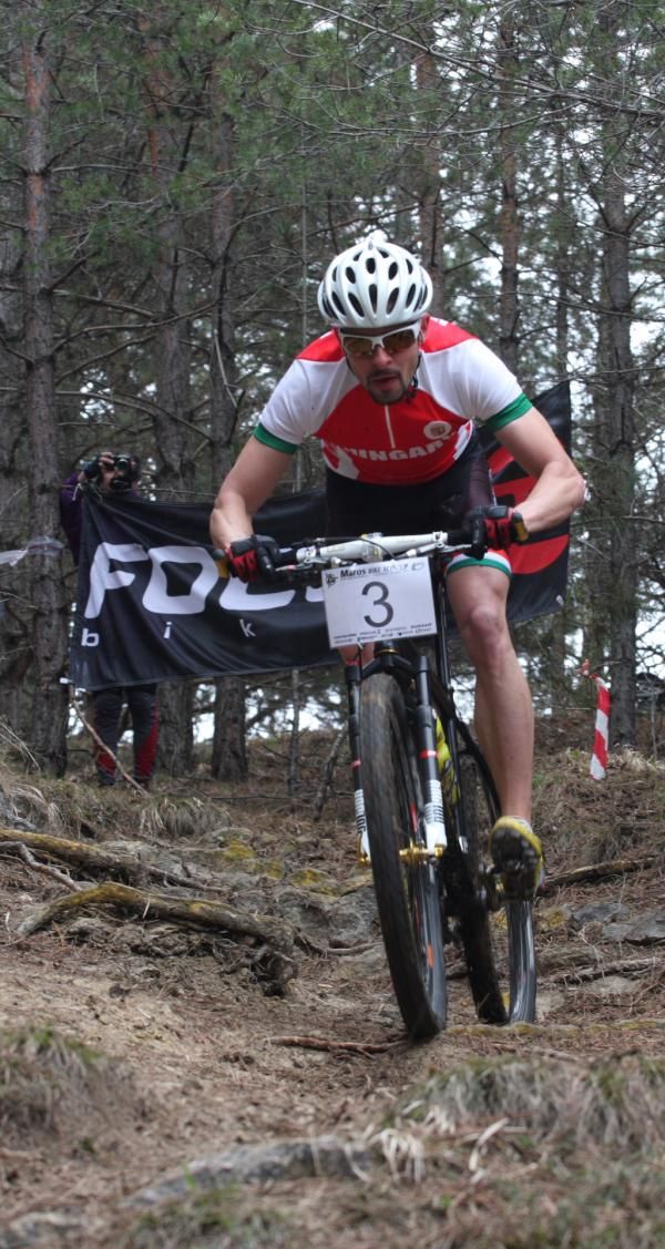 Szilard Buruczki (Hungarian National Team) rides on the Rocks Down section