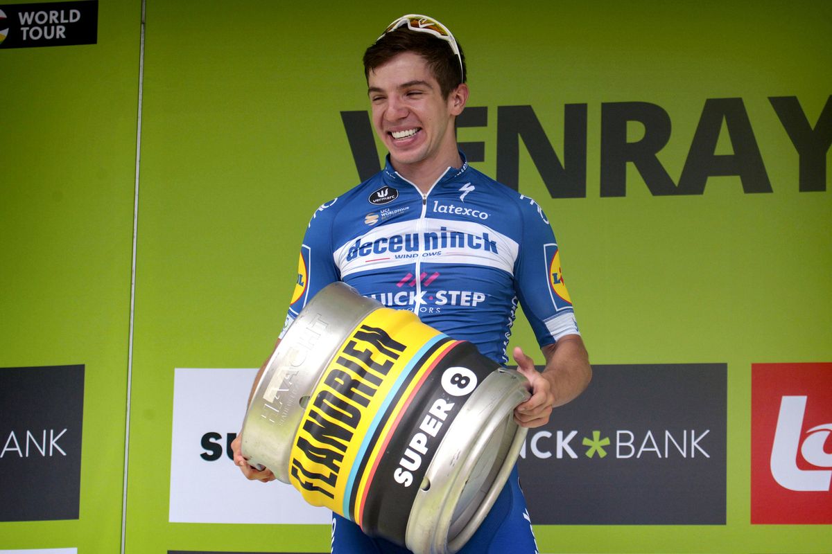 Alvaro Hodeg (Deceuninck-Quickstep) with the winner's prize