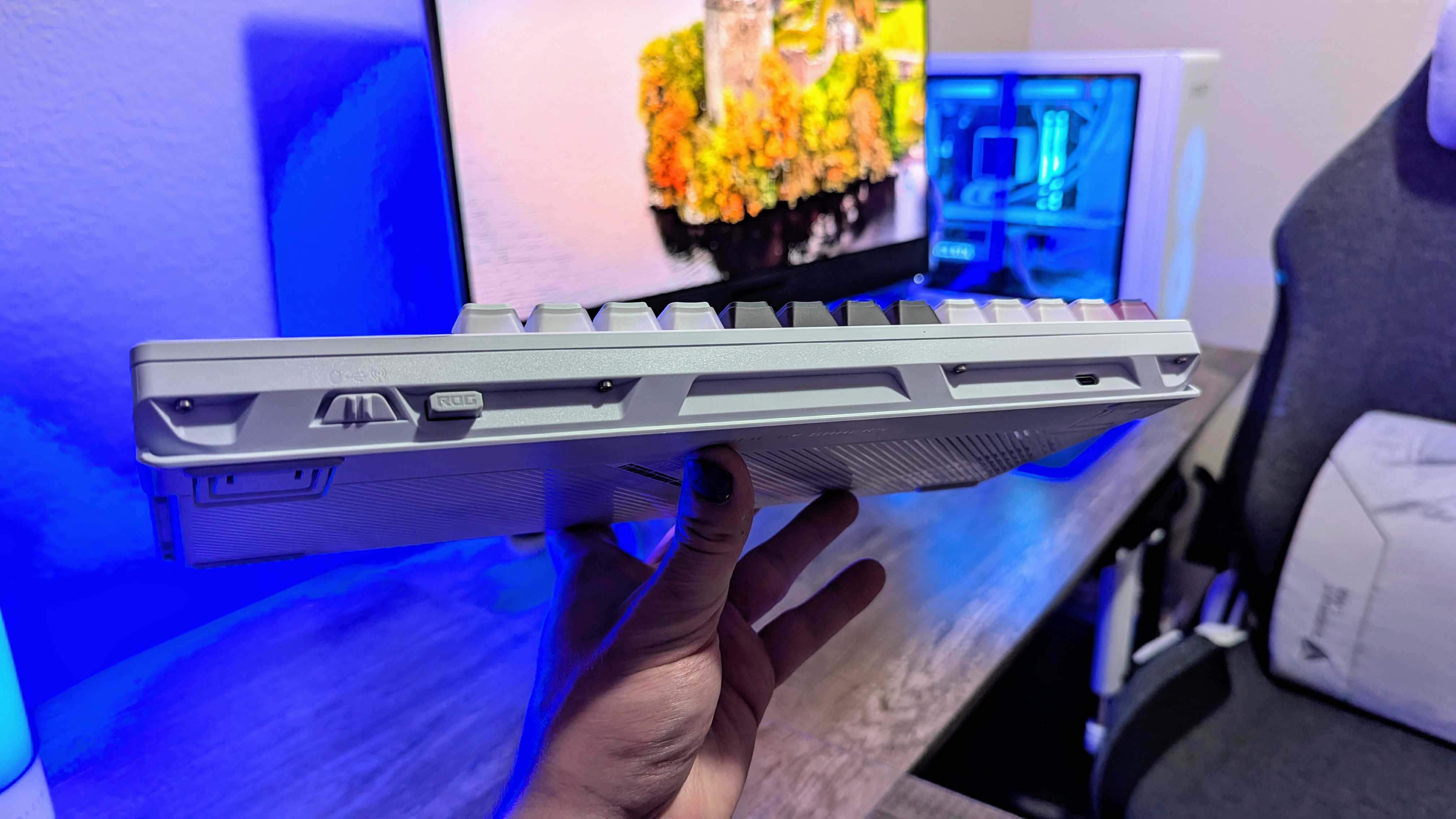 Image of the ASUS ROG Azoth X wireless gaming keyboard.