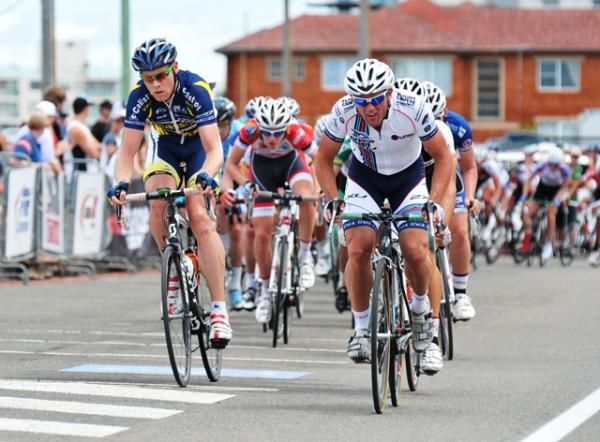 Mark Jamieson (Jayco-2XU) takes a turn on the front
