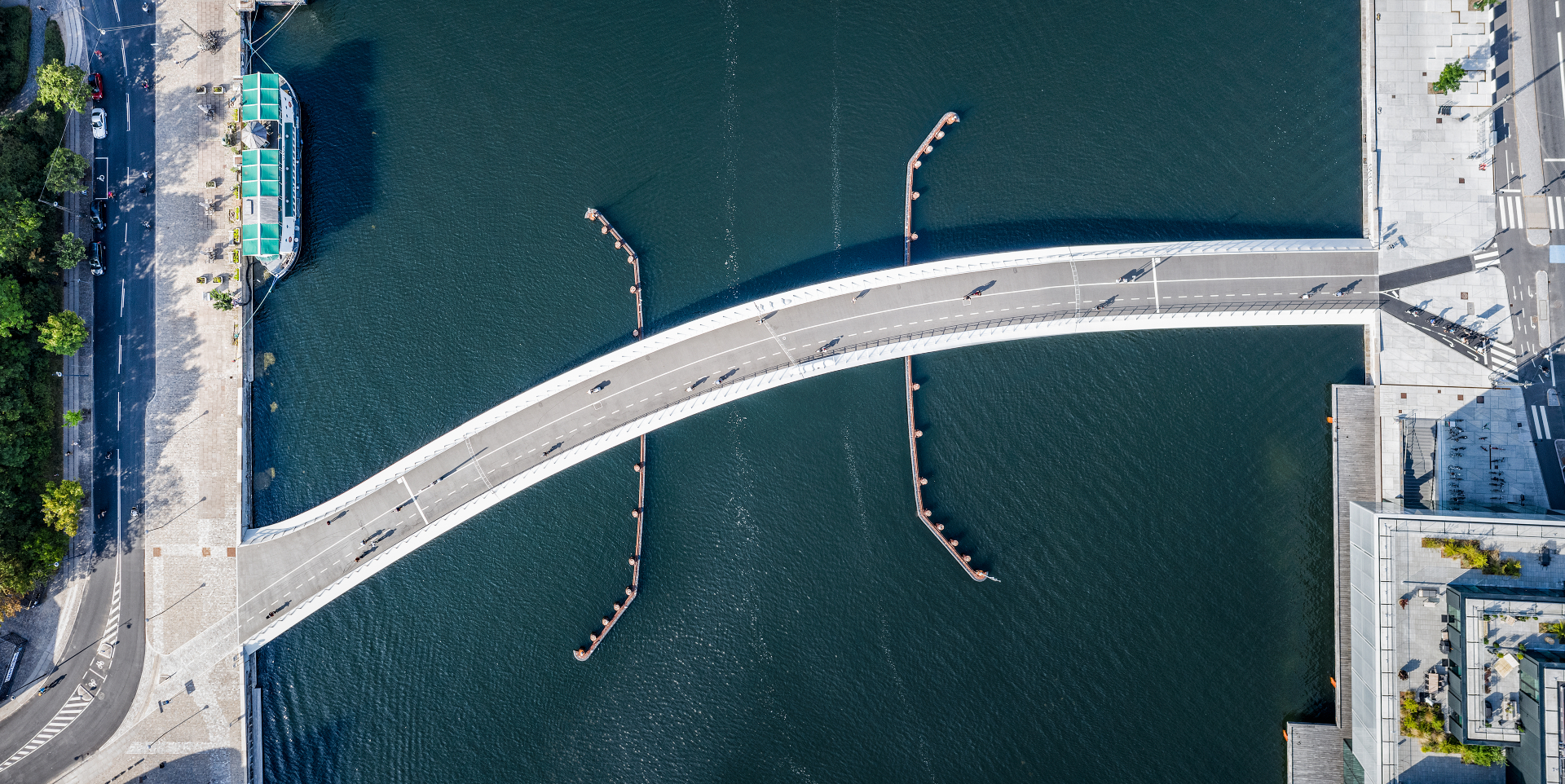 A image of bridge