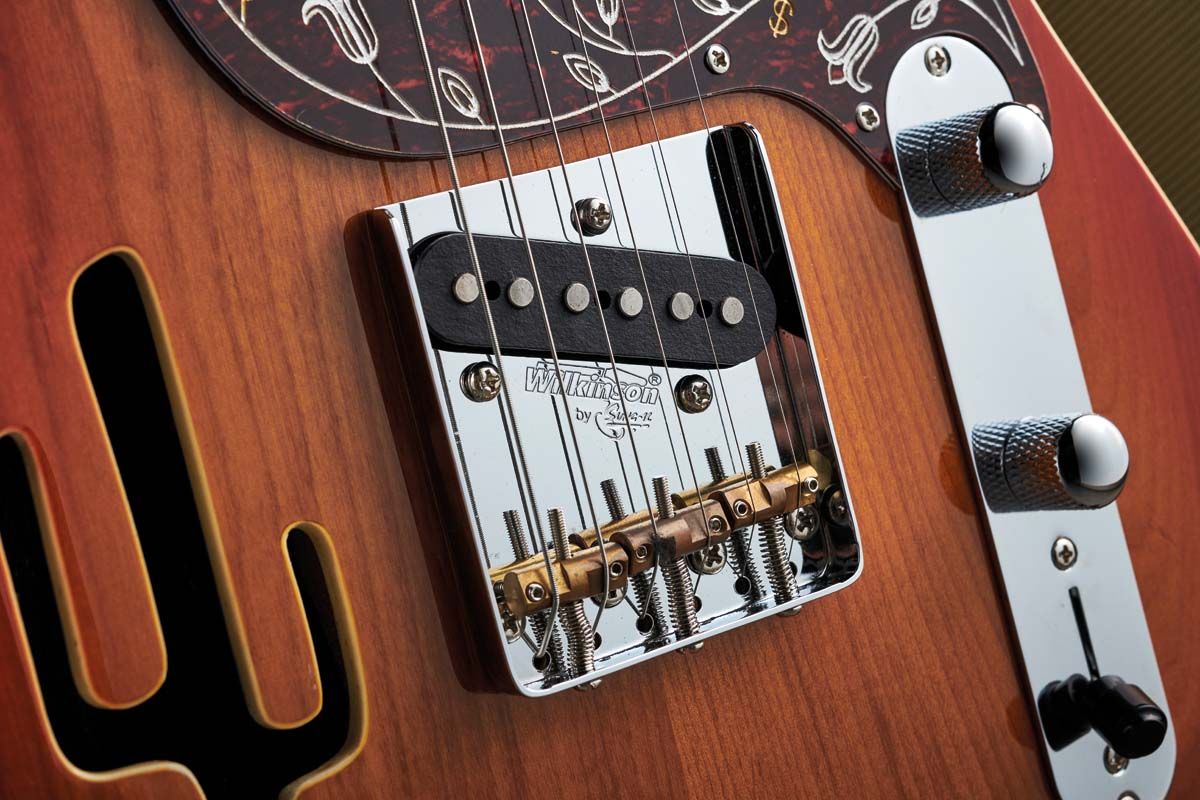 The Nickel Wilkinson WTB 3-saddle bridge.