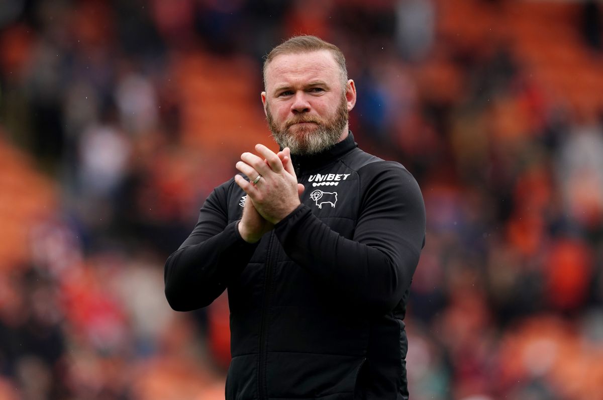 Wayne Rooney urges Derby fans to get behind his successor