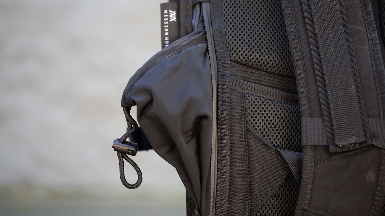 Mission Workshop Rhake hidden water bottle pocket