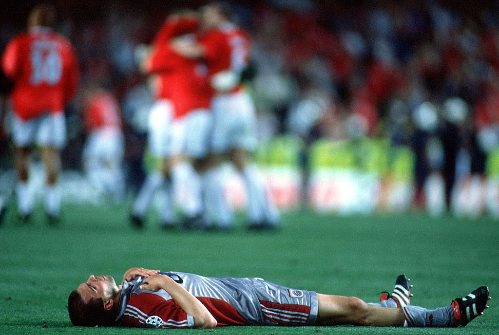 Champions League Final 1999, Bayern Munich vs. Manchester United 1.2: Markus Babbel of Munich lying on the pitch dejected. ManU won the final to claim the European Championships | Location: Barcelona, Spain. (Photo by sampics/Corbis via Getty Images)