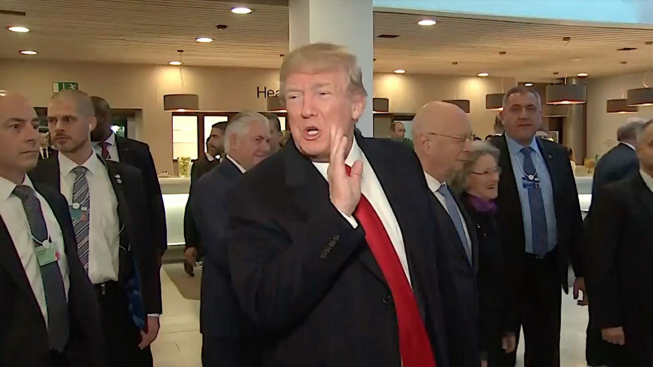 Trump calls reports he tried to fire Mueller "fake news"