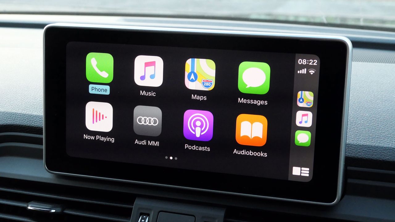 Apple CarPlay in action on the Q5 TFSI