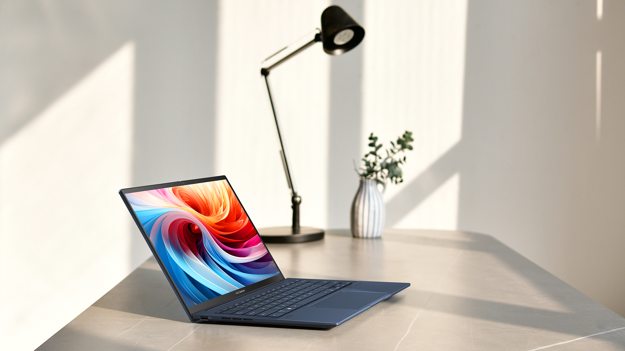 Asus Zenbook 14 OLED joins the AI PC party with Intel Core Ultra 7, Arc ...