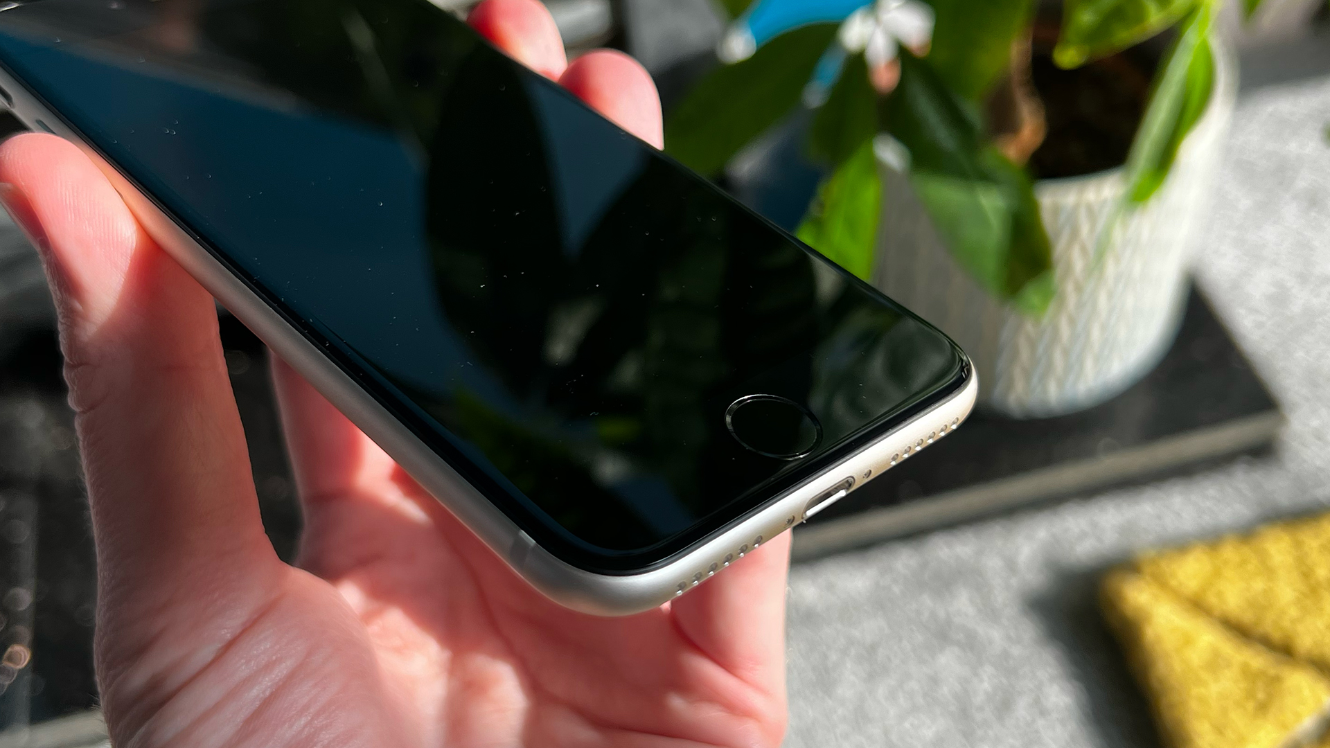 Apple iPhone SE 2022 review