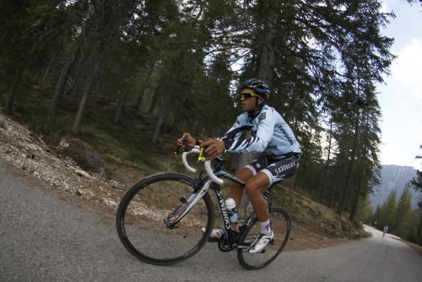Contador climbed the Gardeccia at near race speed