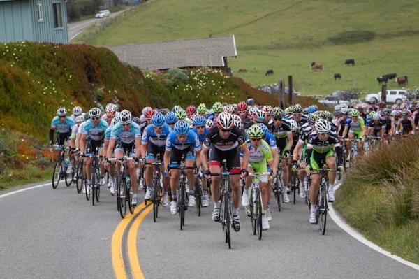 Jens Voigt (RadioShack-Nissan) drags the bunch along