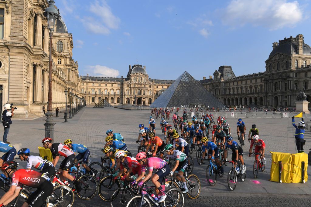 PARIS FRANCE SEPTEMBER 20 Guillaume Martin of France and Team Cofidis Solutions Credits Jens Keukeleire of Belgium and Team EF Pro Cycling Lennard Kamna of Germany and Team Bora Hansgrohe Louvre Museum Paris City Peloton during the 107th Tour de France 2020 Stage 21 a 122km stage from MantesLaJolie to Paris Champslyses TDF2020 LeTour on September 20 2020 in Paris France Photo by Tim de WaeleGetty Images