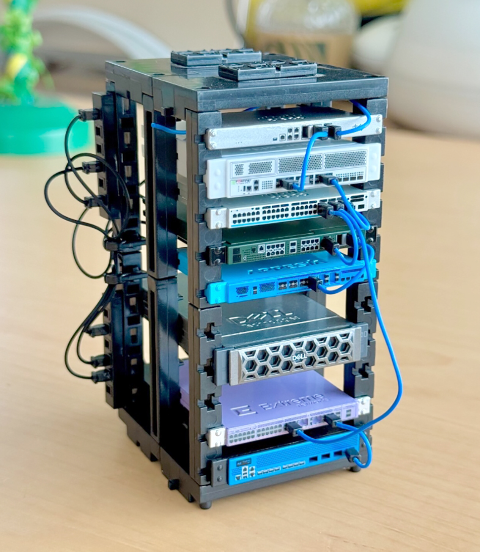 Gachapon Mini Rack Server