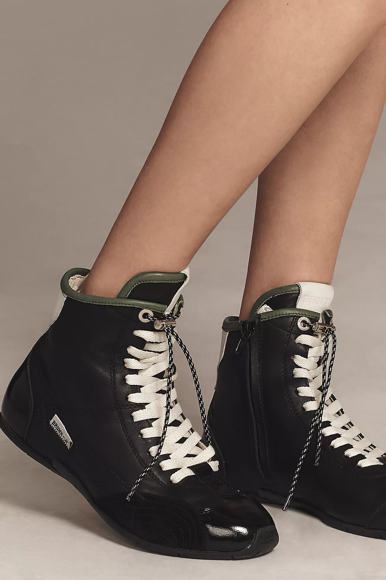 Bronx Myr-Aa High-Top Boxing Sneakers