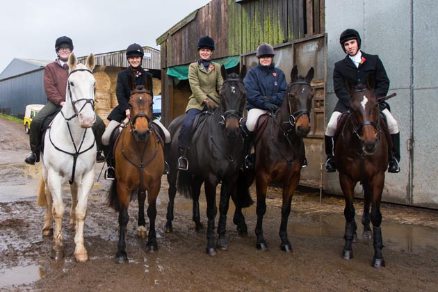 Dart Vale Hunt 08 1 2014 Coleridge Farm near Kingsbridge, South Devon,