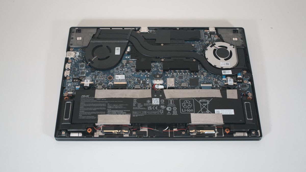 ASUS Zenbook Pro 14 Duo OLED