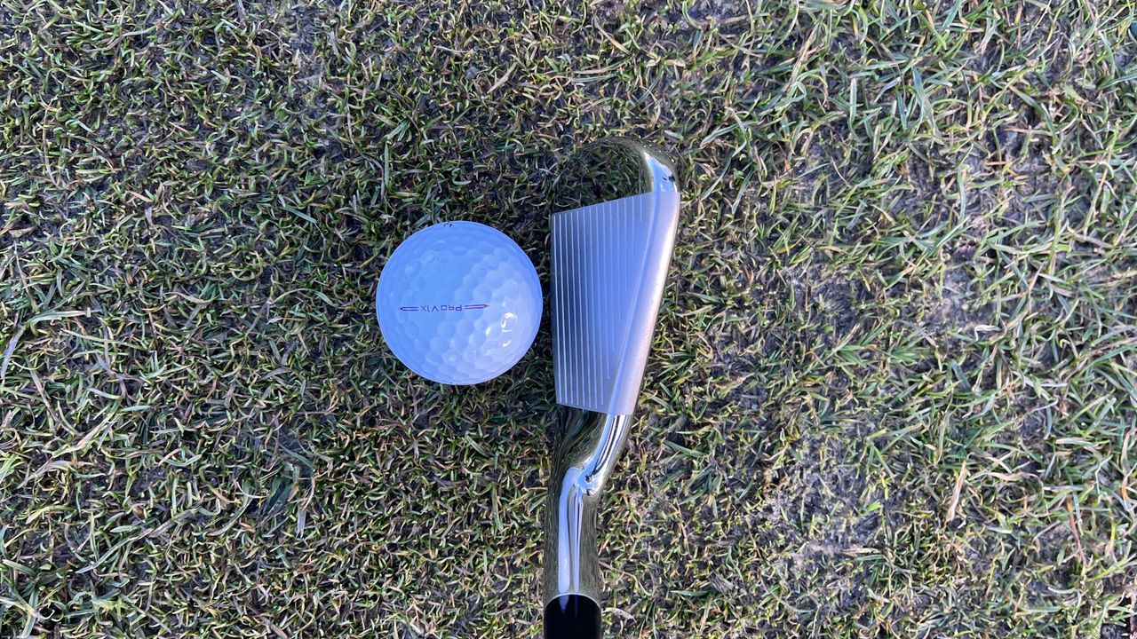 Callaway XR irons address view