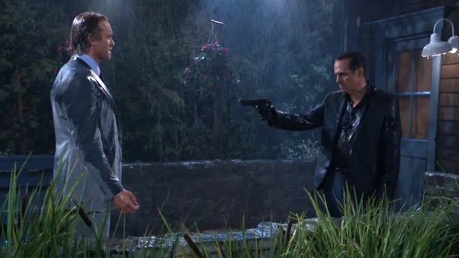 Adam J. Harrington as John being murdered by Maurice Benard playing Sonny in General Hospital