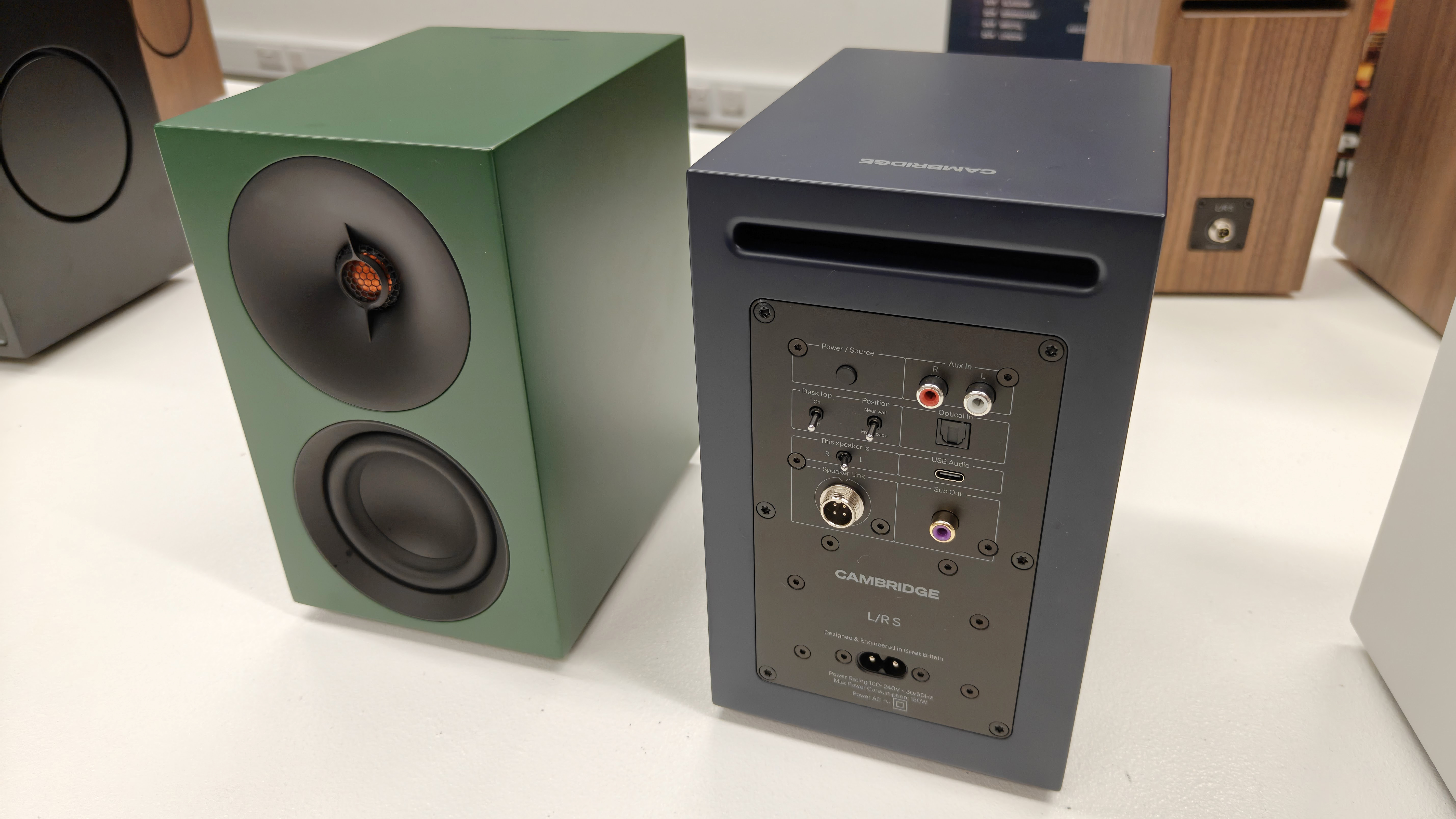 Cambridge Audio L/R speaker connections &ndash;&nbsp;X, M, S differences