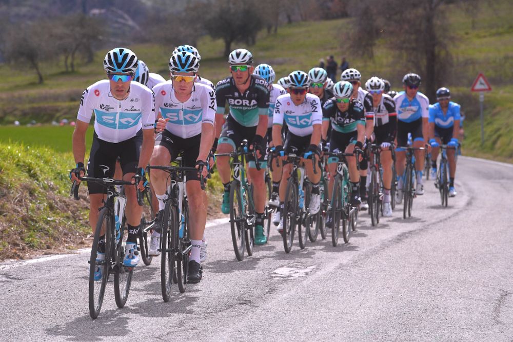 Team Sky patrols the front for Geraint Thomas