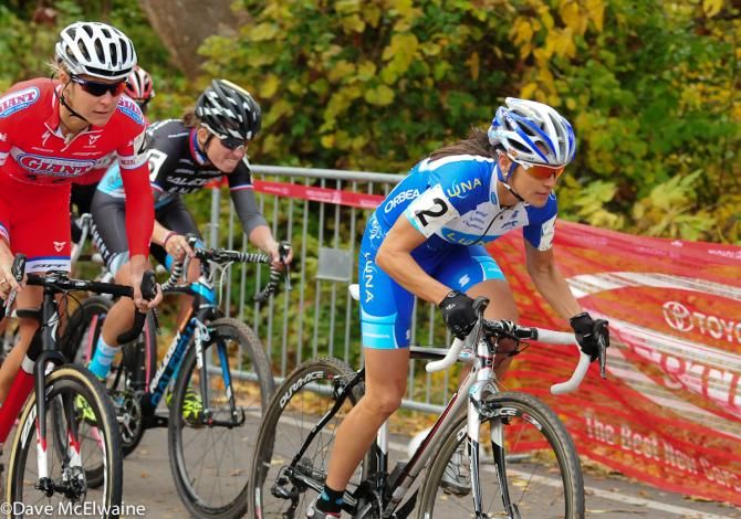 Katerina Nash (Luna Pro Team) taking the hole-shot