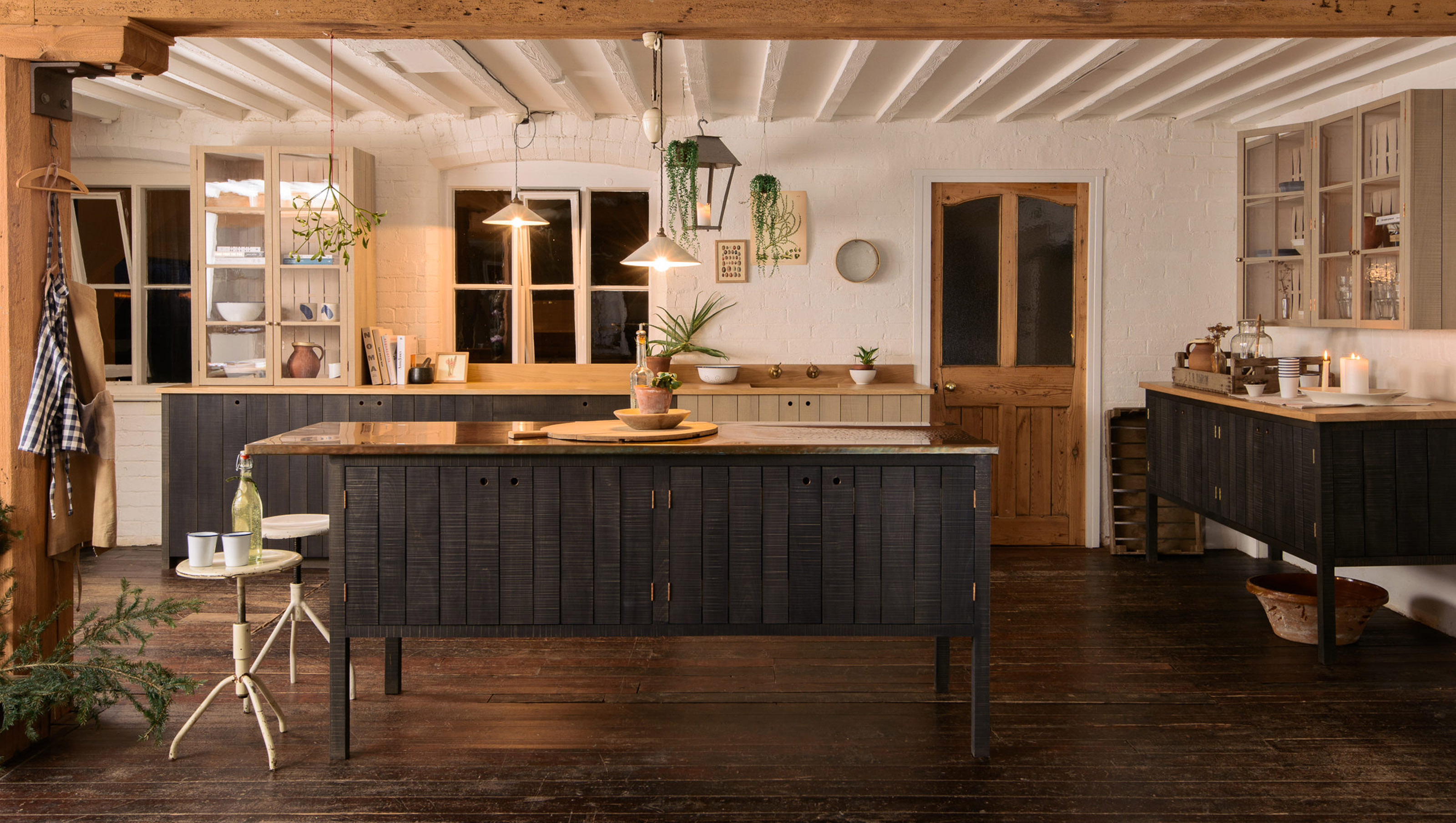 14 Kitchen Island Storage Ideas to Organize Your Space