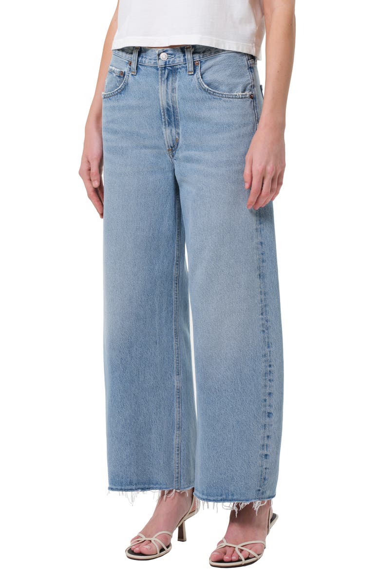 Low Curve Frayed Jeans