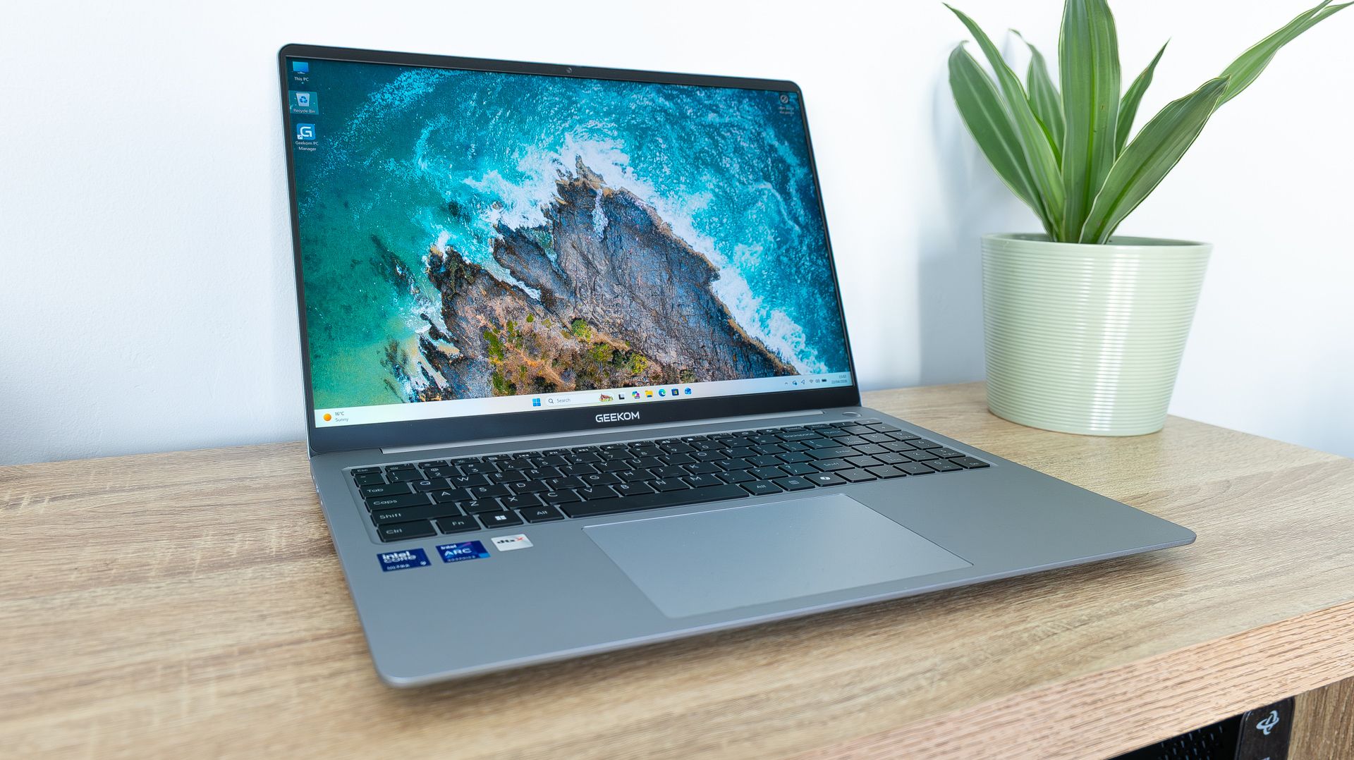 Geekom X16 review: The Mini PC king just shook up the laptop world too